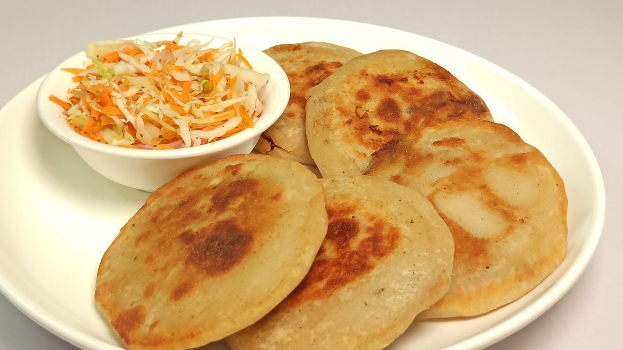 Pupusas de Feijão e Queijo